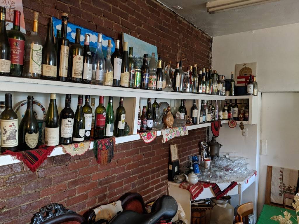 Jozsa Corner | restaurant | 4800 Second Avenue, Pittsburgh, PA 15207, USA | 4124221886 OR +1 412-422-1886