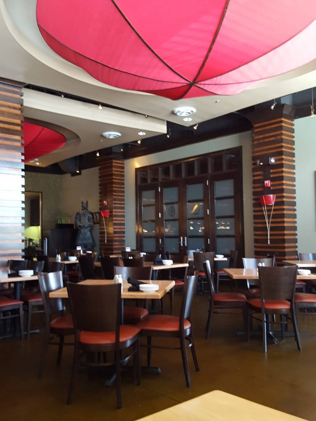 HakkaChow - Asian Eats | restaurant | 615 St George Square Ct, Winston-Salem, NC 27103, USA | 3368938178 OR +1 336-893-8178