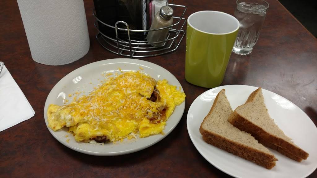 Chrisman Cafe | restaurant | 1001, 132 N Illinois St, Chrisman, IL 61924, USA | 2172692826 OR +1 217-269-2826