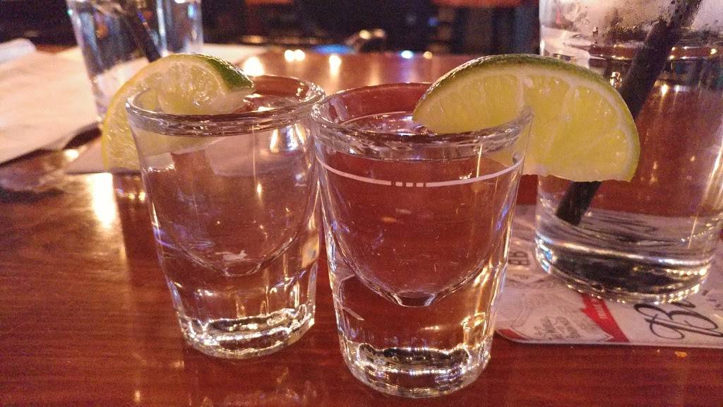 The Lodge Sports Grille | restaurant | 166 S King St, Seattle, WA 98104, USA | 2065380000 OR +1 206-538-0000