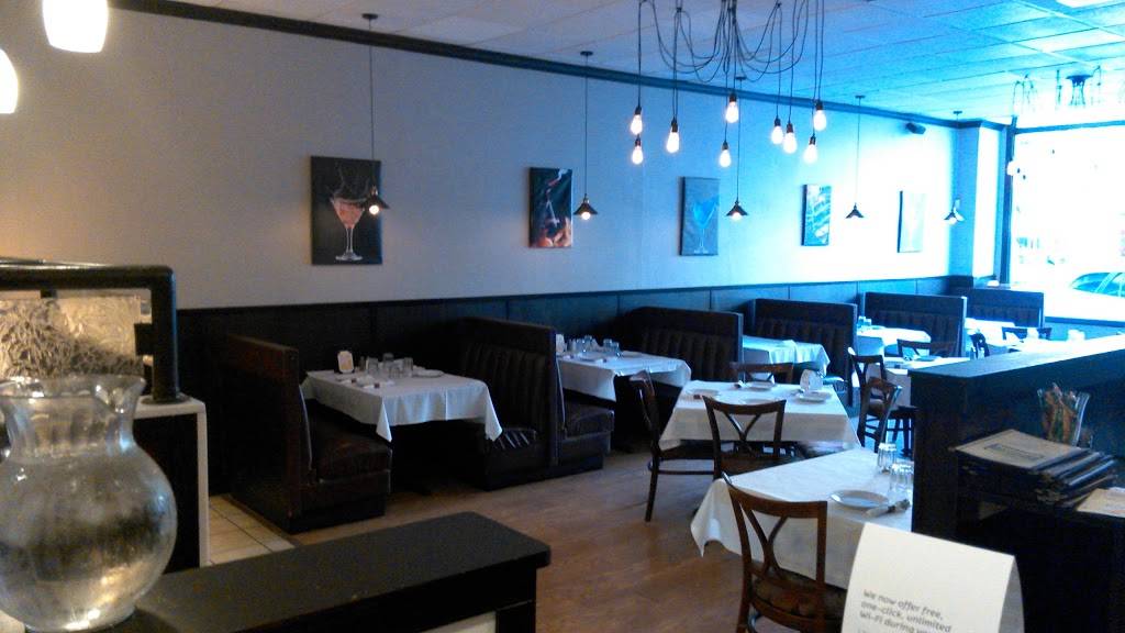 Geppettos Pizza & Pasta | restaurant | 113 N Oak Park Ave, Oak Park, IL 60301, USA | 7083869200 OR +1 708-386-9200