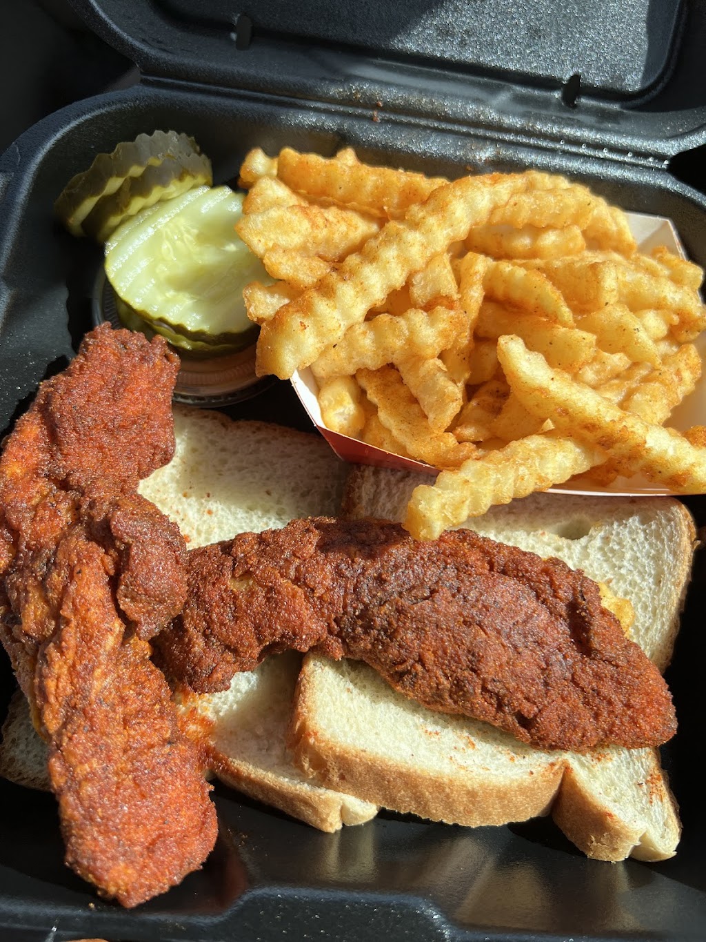 Daves Hot Chicken | restaurant | 3450 N Eagle Rd, Meridian, ID 83646, USA | 2088017184 OR +1 208-801-7184