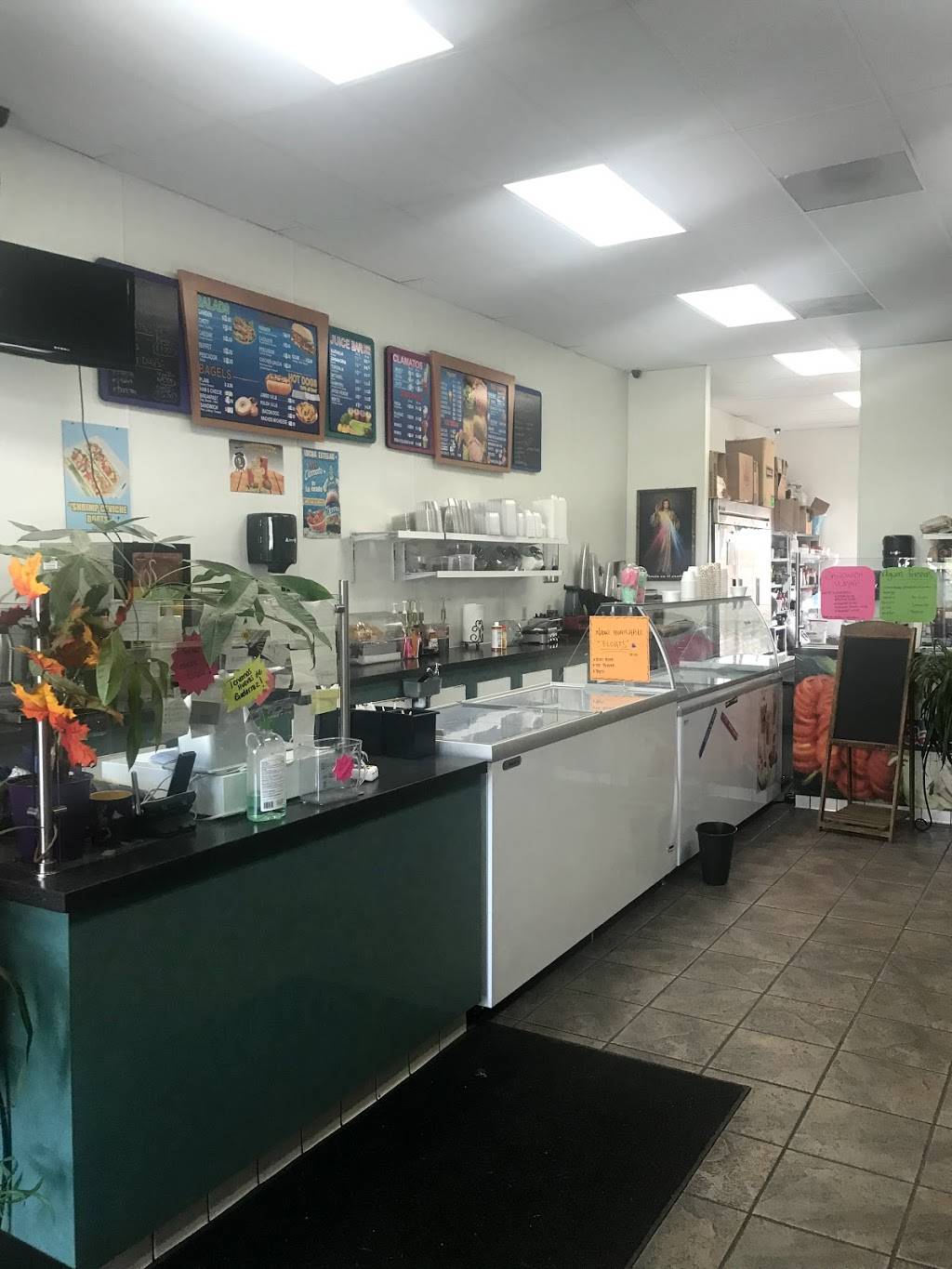 La Casa Del Clamato | restaurant | 1578 E Whitmore Ave, Ceres, CA 95307, USA | 2095672215 OR +1 209-567-2215