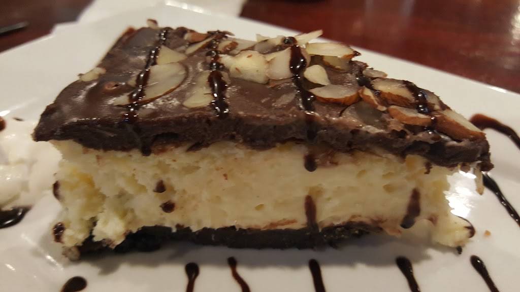 Tom Foolerys Restaurant & Bar | restaurant | 714 Ash Blvd, Middletown, DE 19709, USA | 3024492211 OR +1 302-449-2211