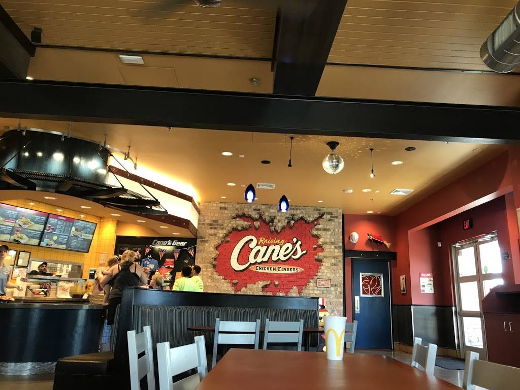 Raising Canes Chicken Fingers | meal takeaway | 110 N Stephanie St, Henderson, NV 89074, USA | 7029712388 OR +1 702-971-2388