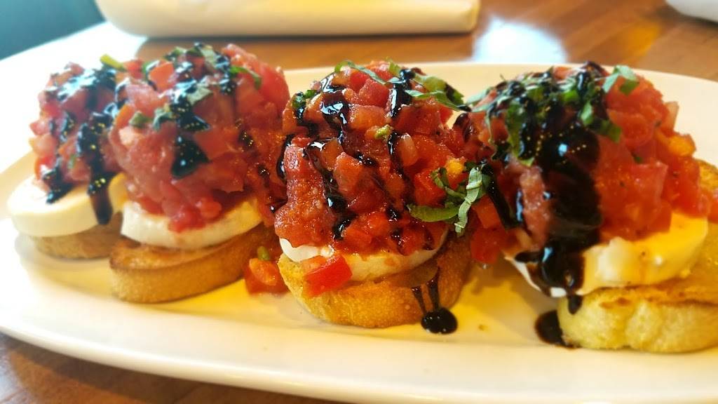 Giordanos | restaurant | 930 N Meacham Rd, Schaumburg, IL 60173, USA | 8479865211 OR +1 847-986-5211