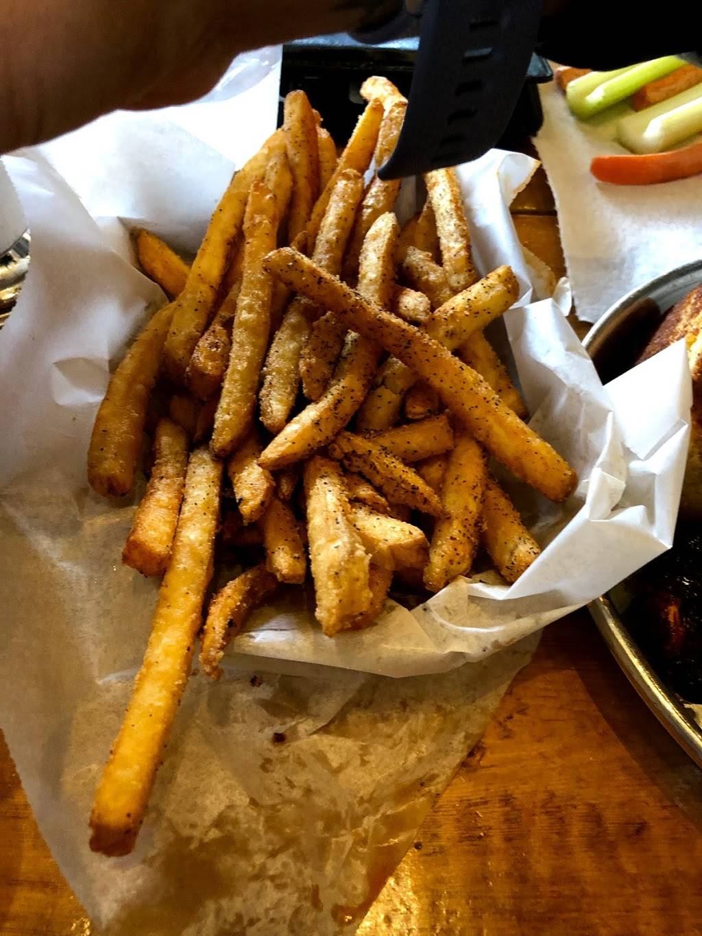 Edleys Bar-B-Que | restaurant | 2706 12th Ave S, Nashville, TN 37204, USA | 6159532951 OR +1 615-953-2951