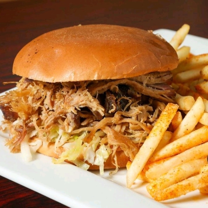 Pig n pig | restaurant | 711 N Placentia Ave, Fullerton, CA 92831, USA | 7146469560 OR +1 714-646-9560