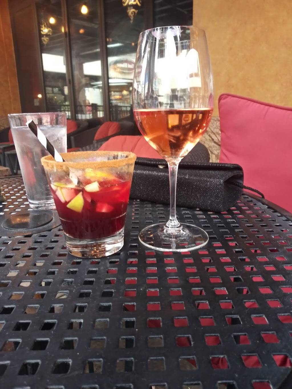 Double Helix Wine & Whiskey Lounge | restaurant | 6599 S Las Vegas Blvd #150B, Las Vegas, NV 89119, USA | 7024735415 OR +1 702-473-5415