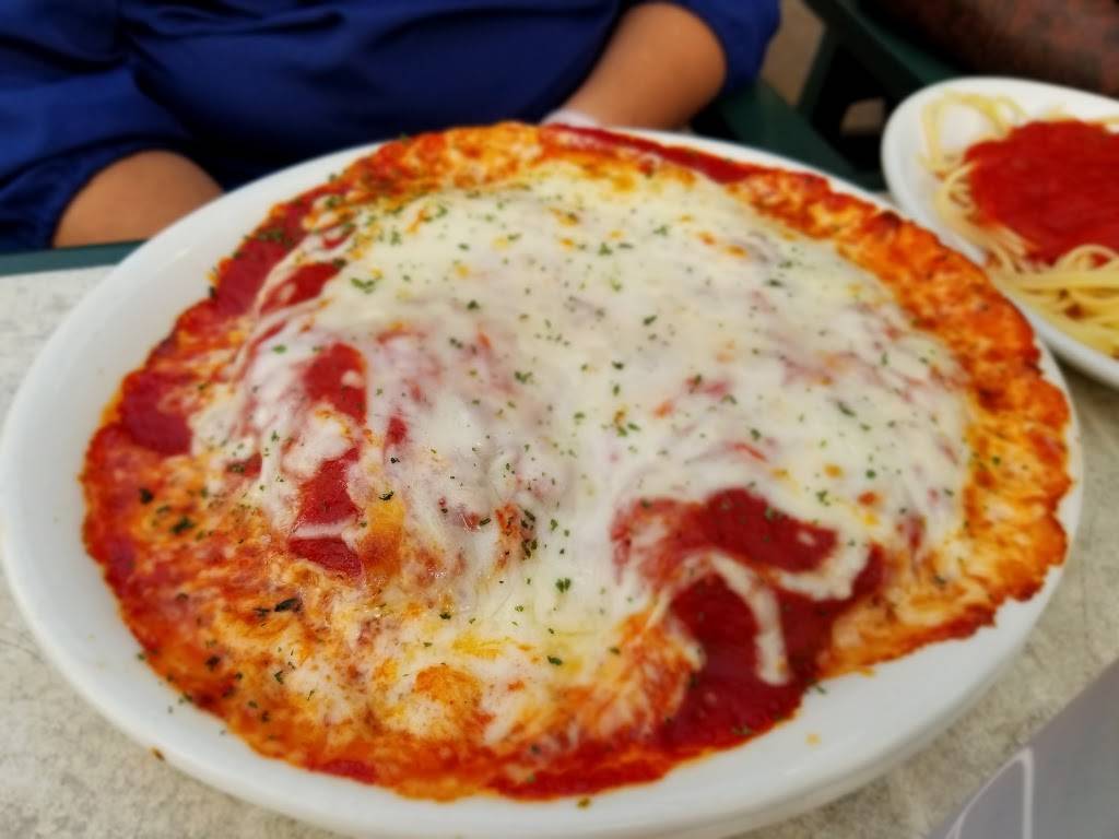 Salvatores Italian Restaurant & Pizza | restaurant | 654 Stocking Ave NW, Grand Rapids, MI 49504, USA | 6164544280 OR +1 616-454-4280