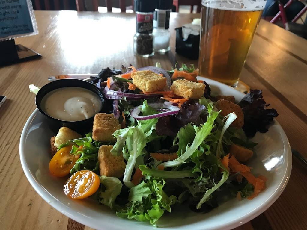 Sea Dog Brewing Co | restaurant | 26 Front St, Bangor, ME 04401, USA | 2079478009 OR +1 207-947-8009