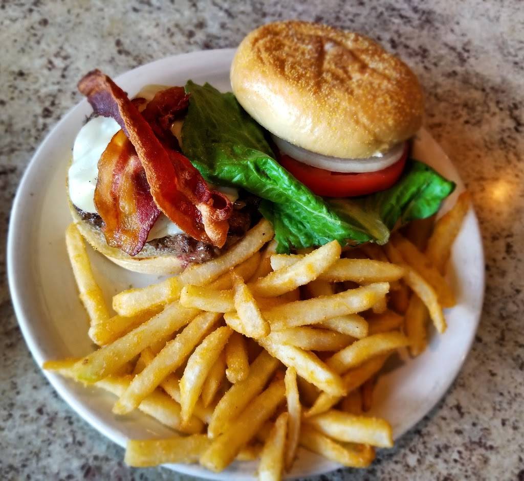 Copper Monkey West | restaurant | 14209 W Newberry Rd, Newberry, FL 32669, USA | 3523636338 OR +1 352-363-6338