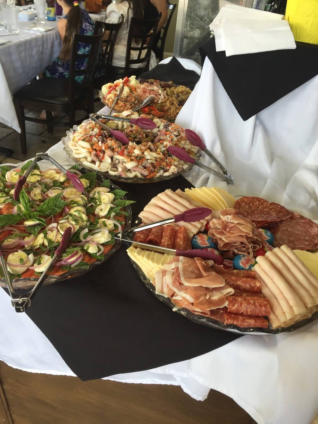 Pasta Plus | restaurant | 1070 Innisfil Beach Rd #17, Innisfil, ON L9S 4T9, Canada | 7052947587 OR +1 705-294-7587