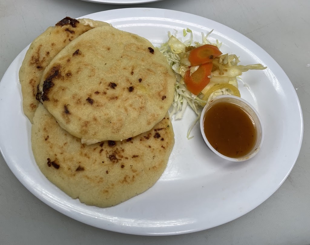 Hondumex | restaurant | 6617 W Judge Perez Dr, Arabi, LA 70032, USA | 5042954652 OR +1 504-295-4652