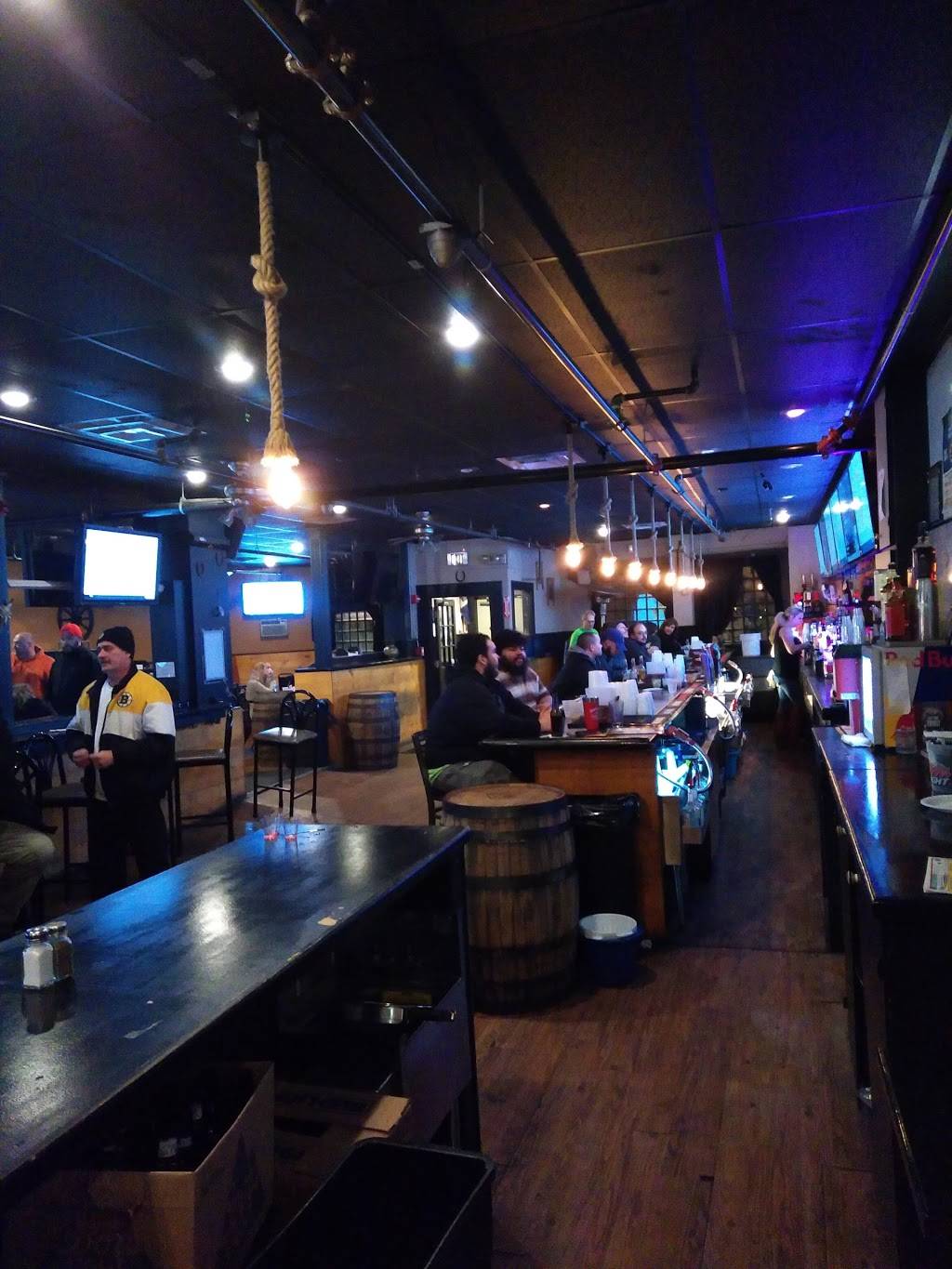 Whiskey Barrel Bar | restaurant | 27 Lafayette Square, Haverhill, MA 01832, USA | 9788915991 OR +1 978-891-5991