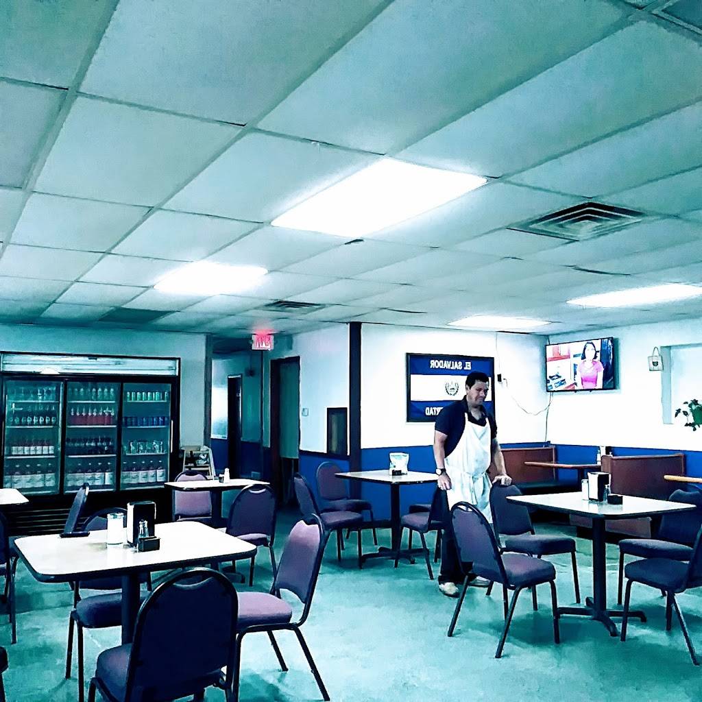 Panaderia & Pupuseria Candelaria de la Frontera | restaurant | 632 N Miami Ave, Marshall, MO 65340, USA | 6608154557 OR +1 660-815-4557