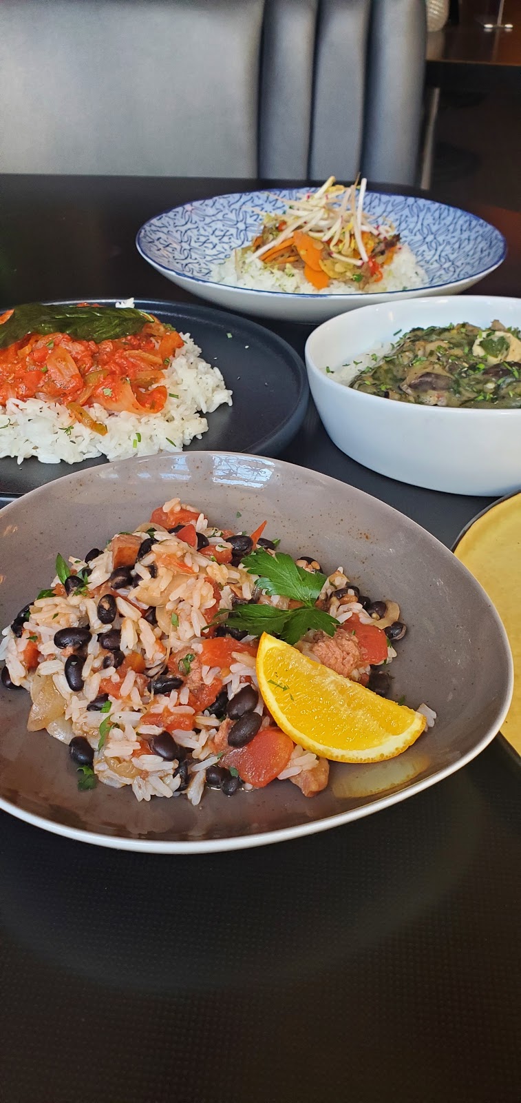 Chicago Rice House | restaurant | 3220 W Grand Ave, Chicago, IL 60651, USA | 3129271994 OR +1 312-927-1994