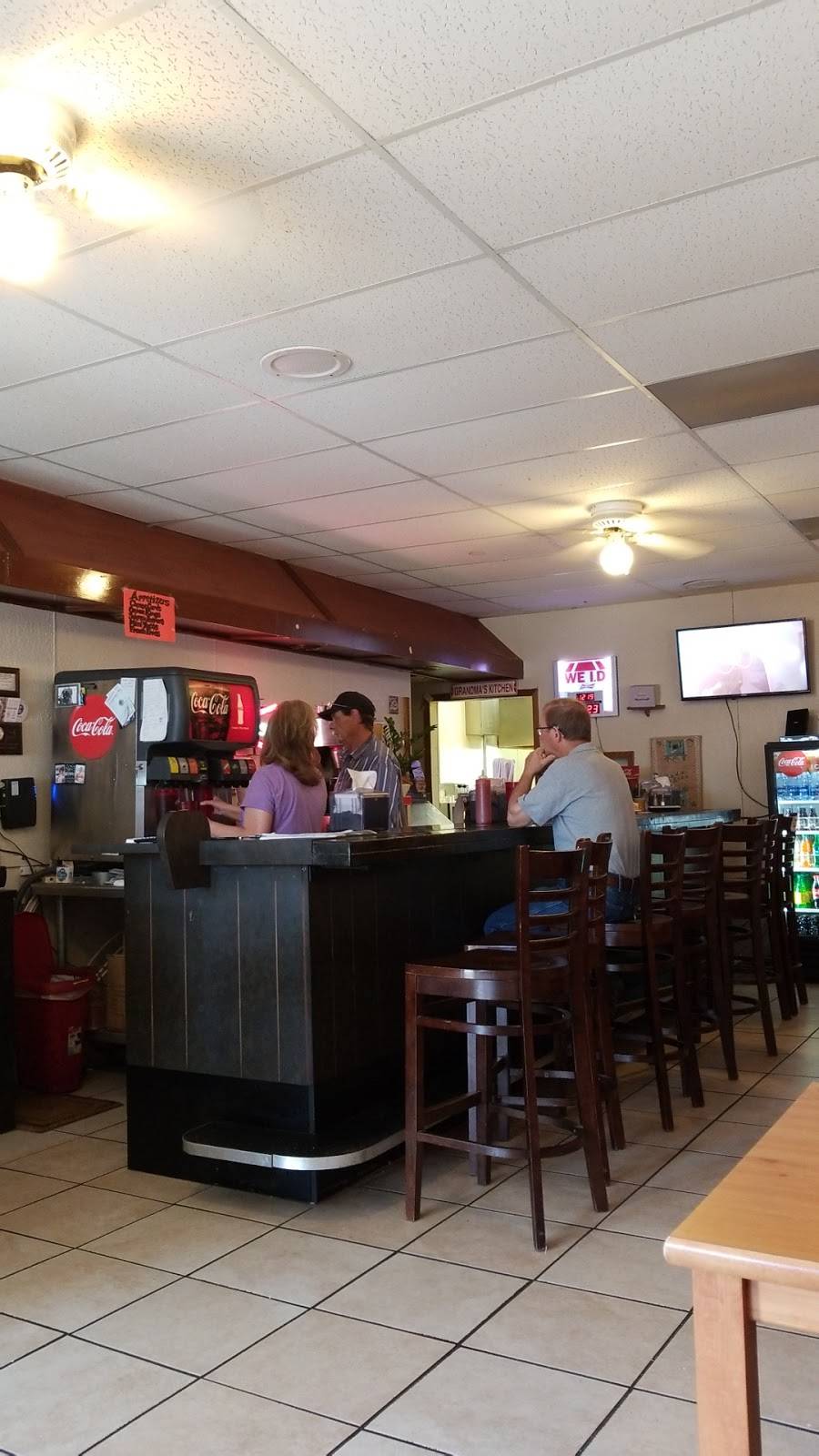 Grandmas Kitchen | restaurant | 115 E Clark St, Albert Lea, MN 56007, USA | 5075521599 OR +1 507-552-1599