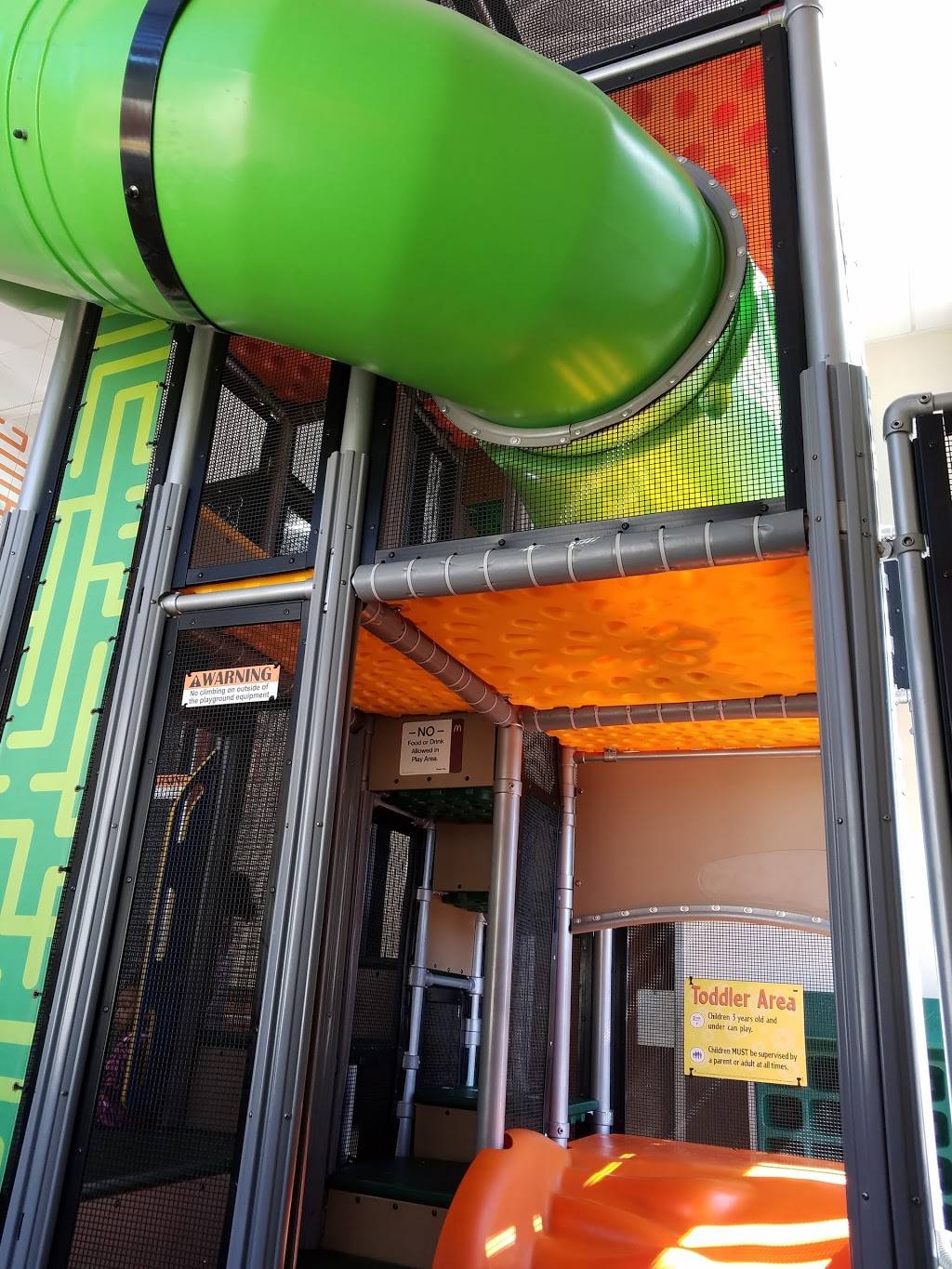 McDonalds | cafe | 358 E University Dr, Mesa, AZ 85201, USA | 4808359012 OR +1 480-835-9012