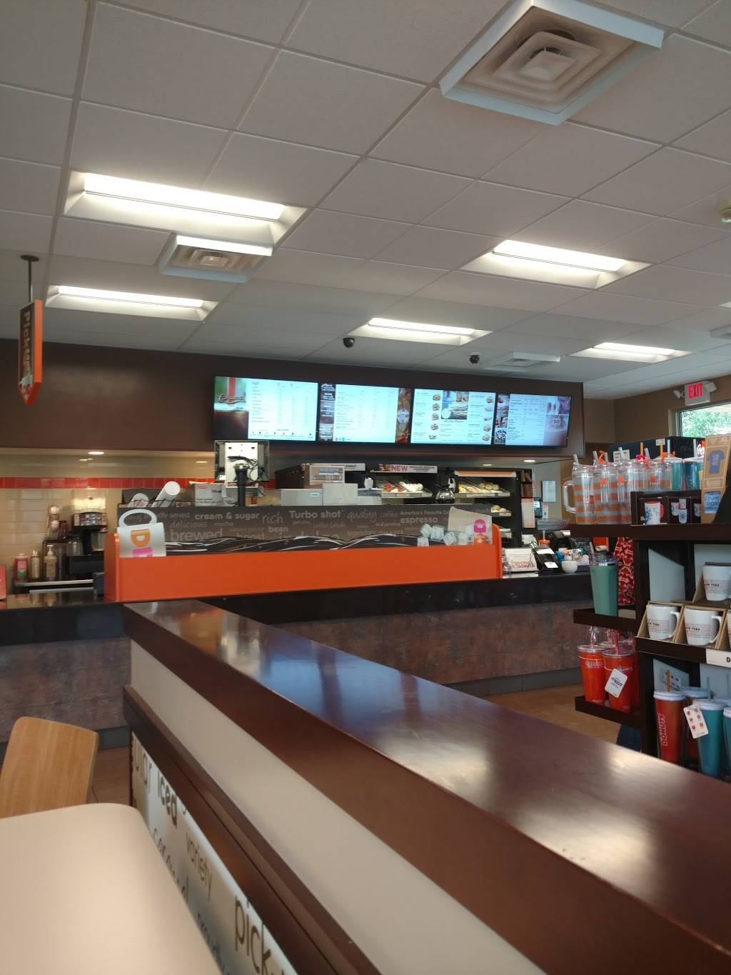 Dunkin | bakery | 3014 NY-50, Saratoga Springs, NY 12866, USA | 5185809756 OR +1 518-580-9756
