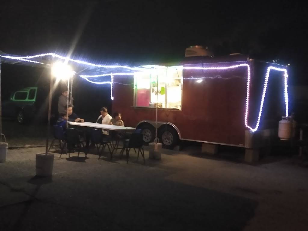 Antojitos La Laguna | restaurant | 401 E Main St, Green Forest, AR 72638, USA | 8703504026 OR +1 870-350-4026