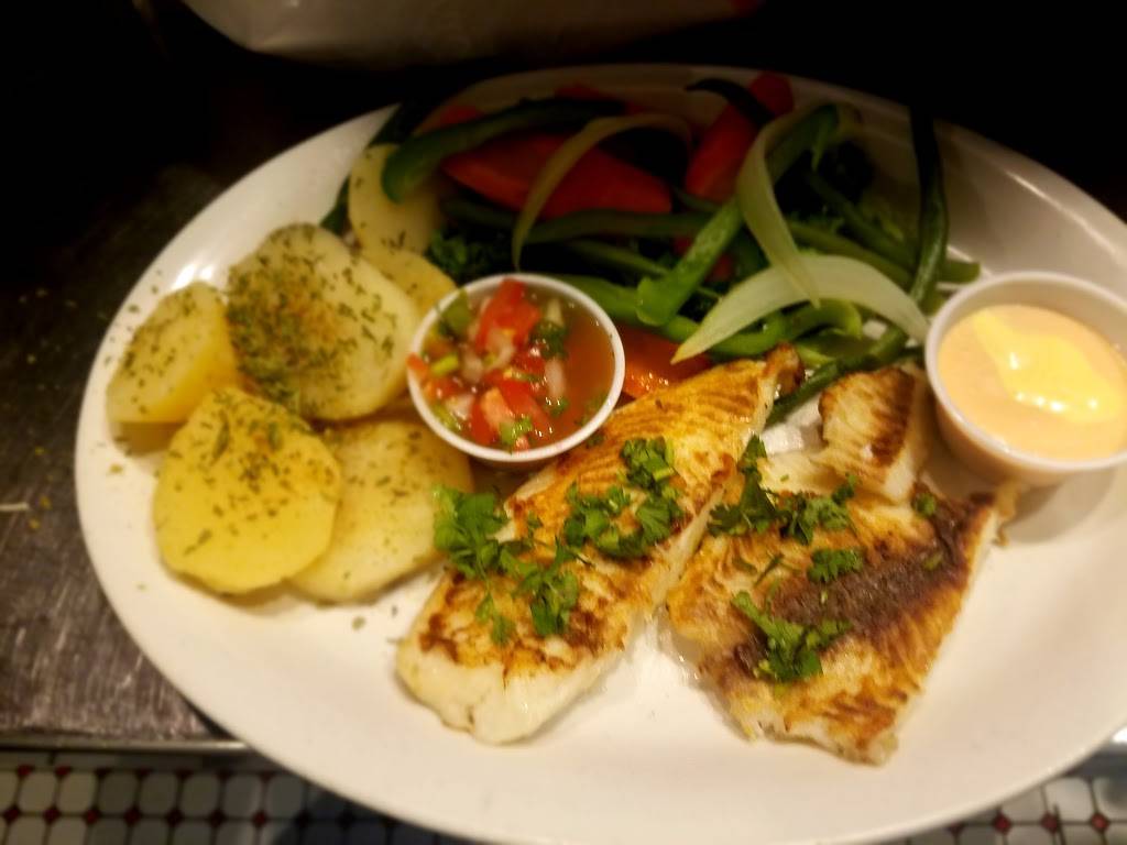 Brisas De Tela | restaurant | 1480 Beaver Ruin Rd a, Norcross, GA 30093, USA | 6786152428 OR +1 678-615-2428