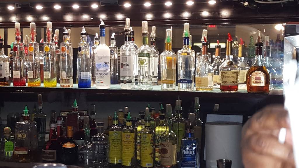 John Anthonys Restaurant | restaurant | 5212 Salem Ave, Dayton, OH 45426, USA | 9378378138 OR +1 937-837-8138