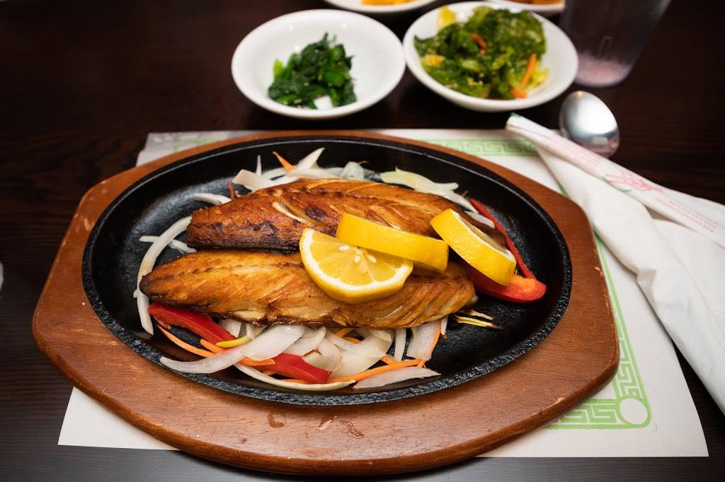 Rising Grill Korean BBQ | restaurant | 3709 Payne Ave, Cleveland, OH 44114, USA | 2164653561 OR +1 216-465-3561