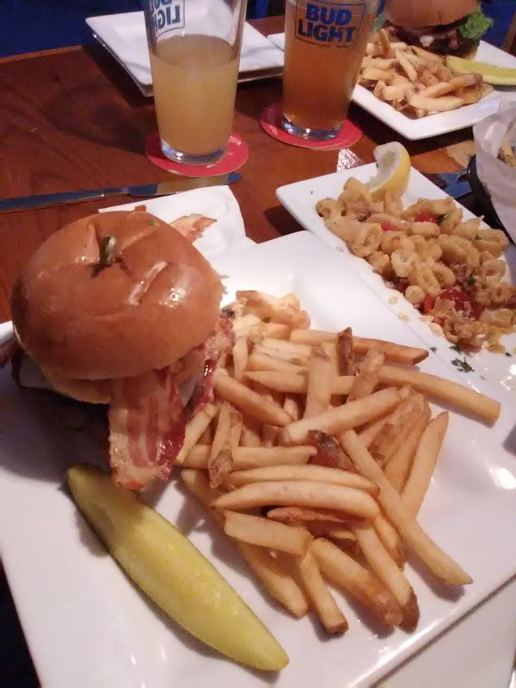 Whistle Stop Bar & Grill | restaurant | 85 Main St, Oxford, MA 01540, USA | 5089873087 OR +1 508-987-3087