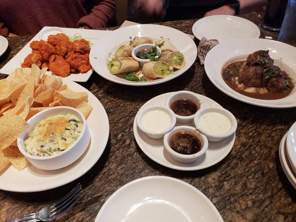 BJs Restaurant & Brewhouse | restaurant | 5613 Paseo Del Norte, Carlsbad, CA 92008, USA | 7605794440 OR +1 760-579-4440