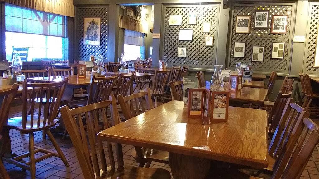 Cracker Barrel Old Country Store | restaurant | 6643 Transit Rd, Williamsville, NY 14221, USA | 7166359542 OR +1 716-635-9542