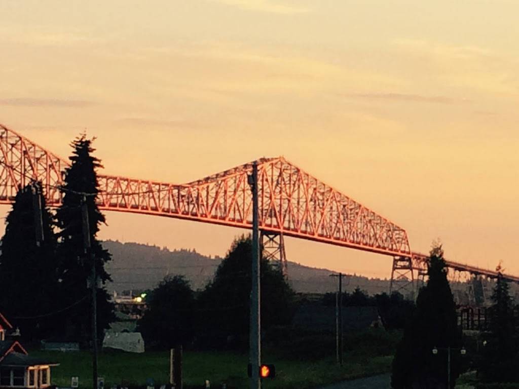 Deli Store | restaurant | 75724 Rock Crest St, Rainier, OR 97048, USA | 5035568091 OR +1 503-556-8091