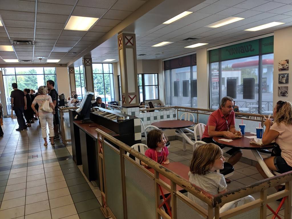 Pizza Hut Express | restaurant | 100 QC-201, Rigaud, QC J0P 1P0, Canada | 4504581000 OR +1 450-458-1000