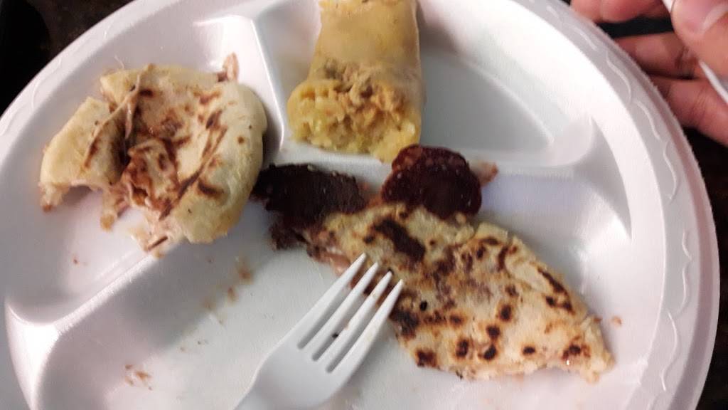 Polleria Tres Amigos Inc | restaurant | 412 Lincoln St, Rockville, MD 20850, USA | 3013091306 OR +1 301-309-1306