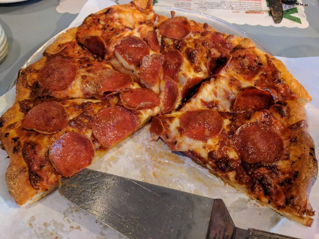 Arturos Bar & Grille | restaurant | 26679 Brookpark Ext, North Olmsted, OH 44070, USA | 4407772420 OR +1 440-777-2420