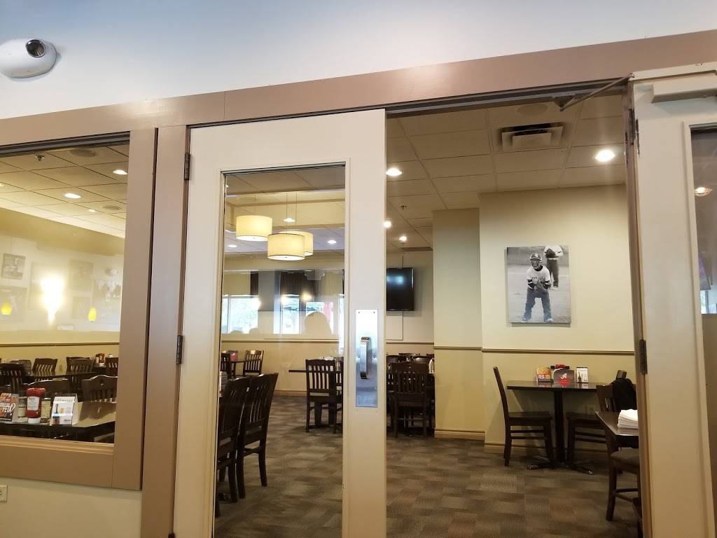 Aubrees Pizzeria & Grill | meal delivery | 8031 Main St #101, Dexter, MI 48130, USA | 7344241400 OR +1 734-424-1400