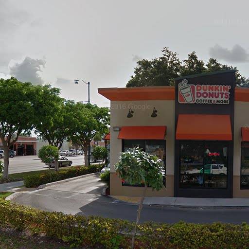 Dunkin | bakery | 6790 SW 8th St, Miami, FL 33144, USA | 3053303767 OR +1 305-330-3767