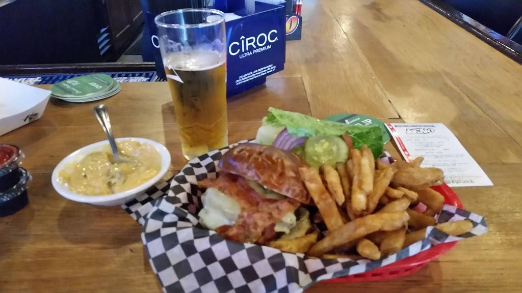 T-Byrds Sportsbar -n- Grille | restaurant | 932 W State St, Trenton, OH 45067, USA | 5139889938 OR +1 513-988-9938