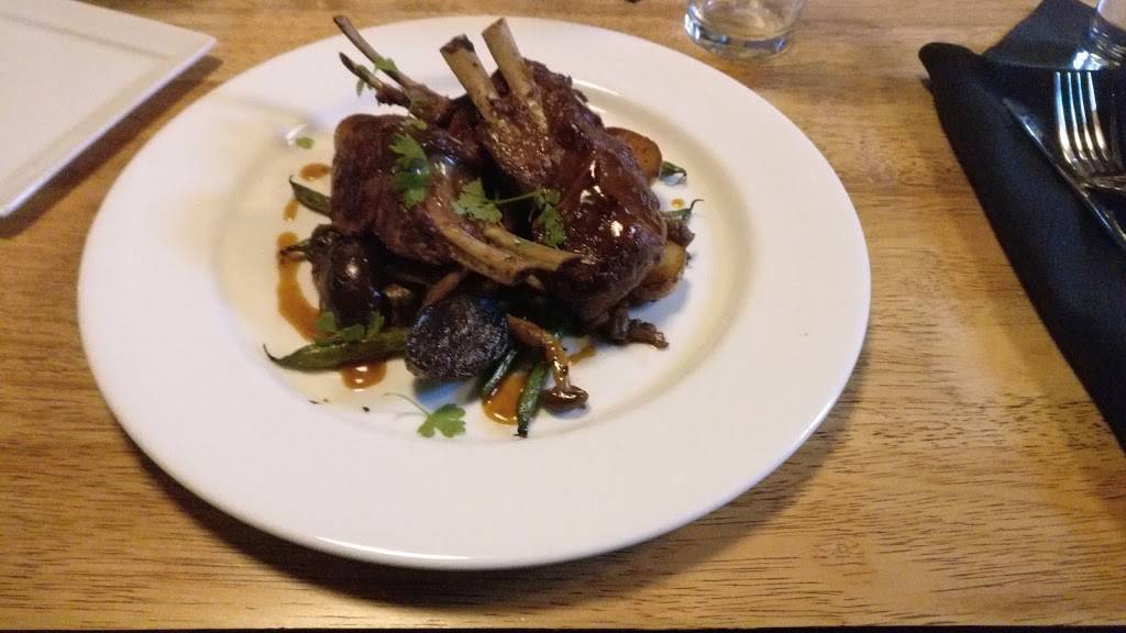 Tong Phoon Restaurant | restaurant | 382 Thames St #2, Bristol, RI 02809, USA | 4013969225 OR +1 401-396-9225