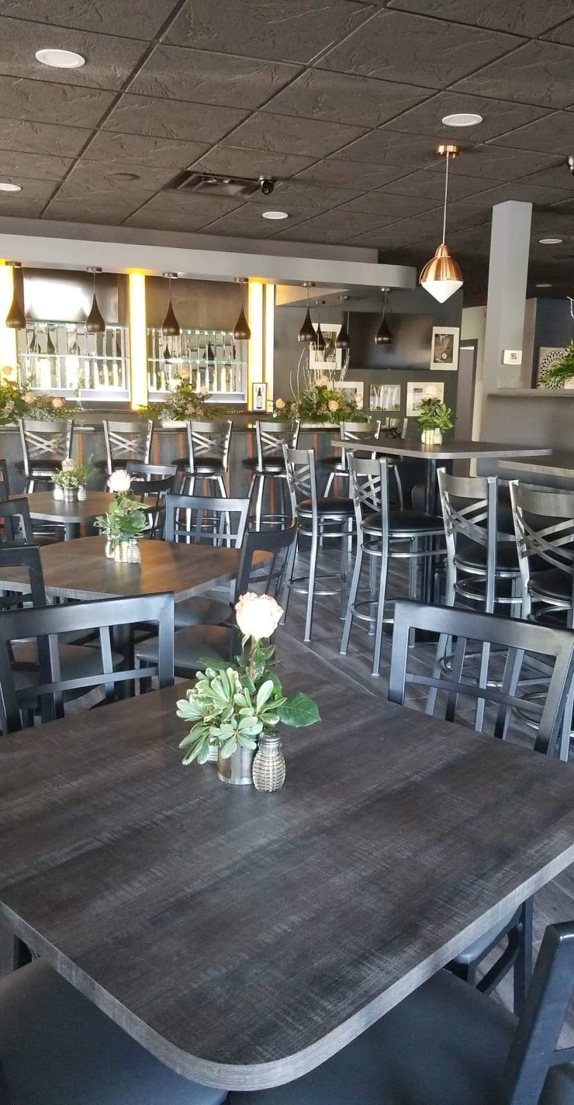 Antonios Bar and Grill | restaurant | 1716 W Wackerly St, Midland, MI 48640, USA | 9892597299 OR +1 989-259-7299