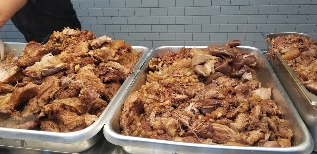 Carnitas Uruapan Restaurant | restaurant | 2813 W 55th St, Chicago, IL 60632, USA | 7734247617 OR +1 773-424-7617