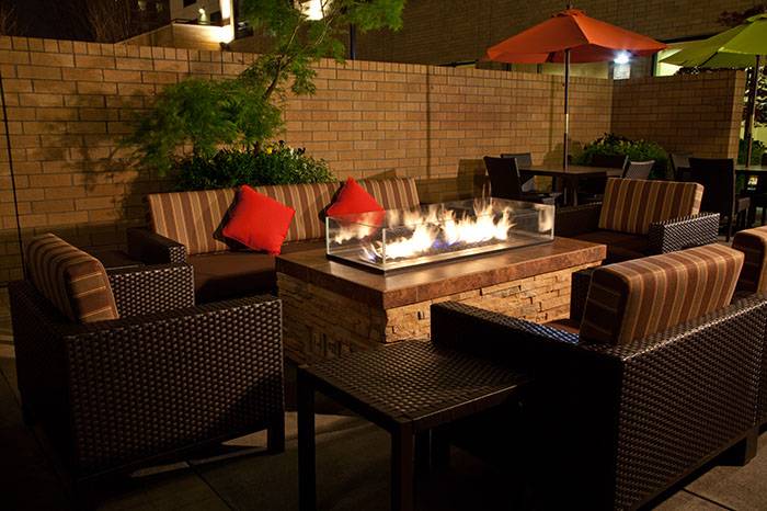 BLVD Kitchen & Bar | restaurant | 435 NE Wasco St #1105, Portland, OR 97232, USA | 5032343200 OR +1 503-234-3200