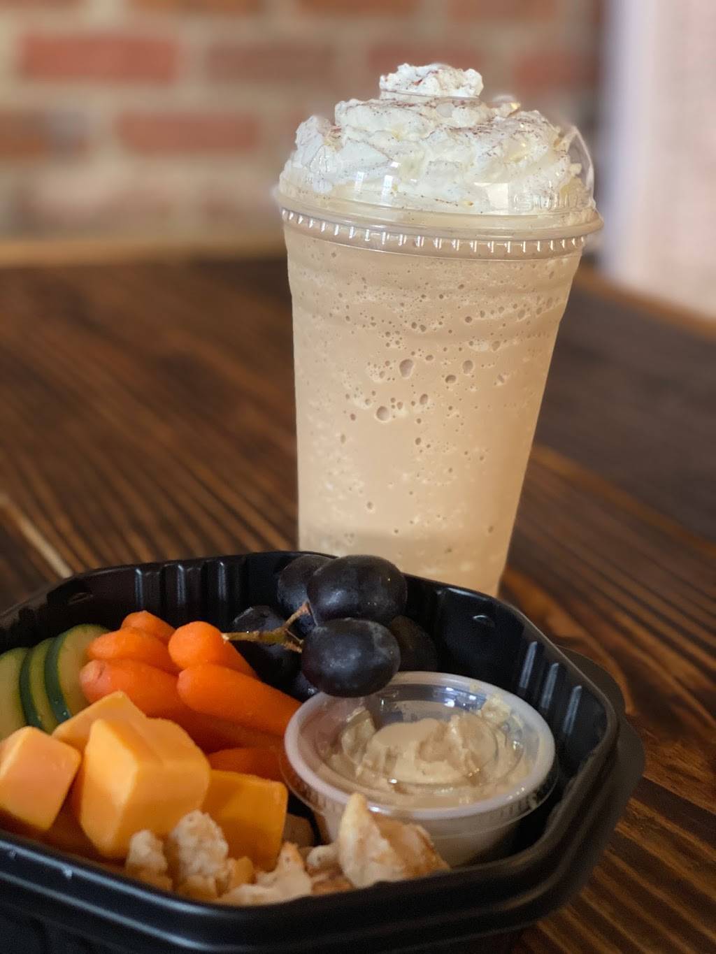 Bessos Coffee | restaurant | 112 W Main St, Henderson, TN 38340, USA | 7315202233 OR +1 731-520-2233