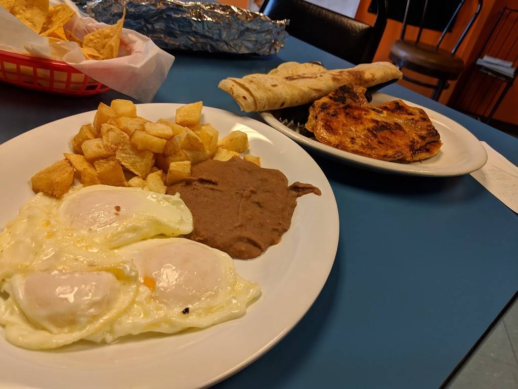 Mollys Restaurant | restaurant | 3211 Bellmead Dr, Waco, TX 76705, USA | 2544120618 OR +1 254-412-0618