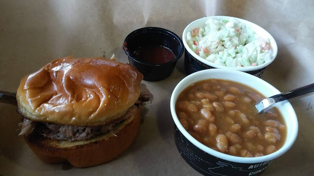 Dickeys Barbecue Pit | restaurant | 2119 Tyrone Blvd N, St. Petersburg, FL 33710, USA | 7273886692 OR +1 727-388-6692