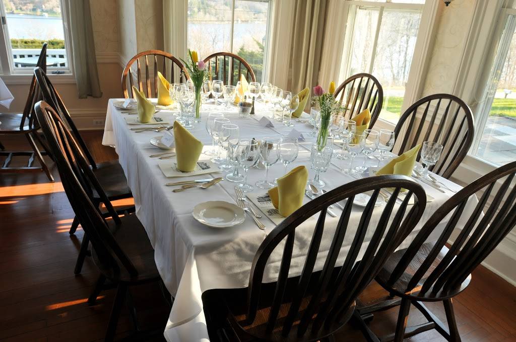 The Hopkins Inn & Restaurant | restaurant | 22 Hopkins Rd, Warren, CT 06777, USA | 8608687295 OR +1 860-868-7295