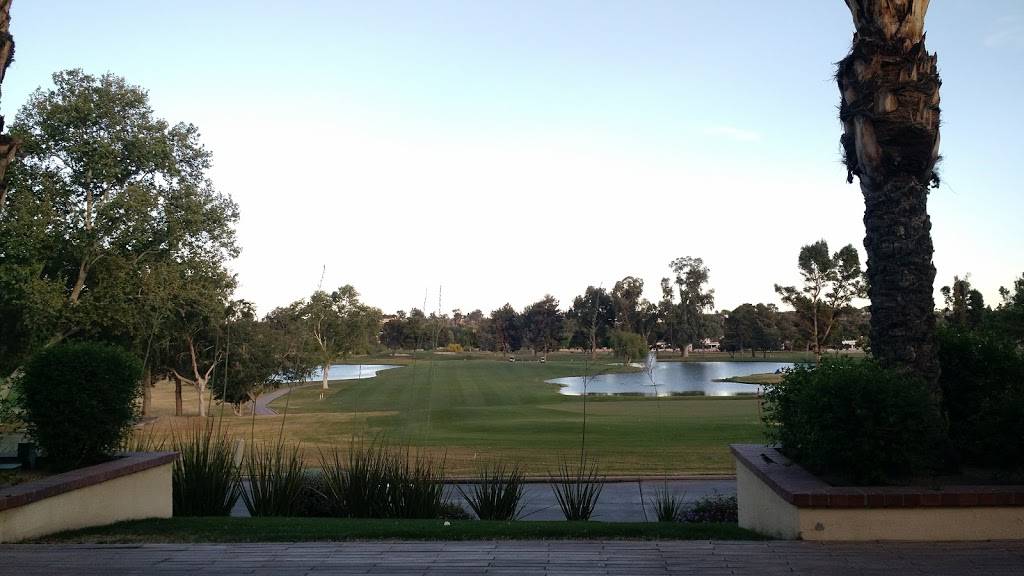 Legends Bar & Grill | restaurant | 2727 W Club Dr, Tucson, AZ 85742, USA | 5208772378 OR +1 520-877-2378