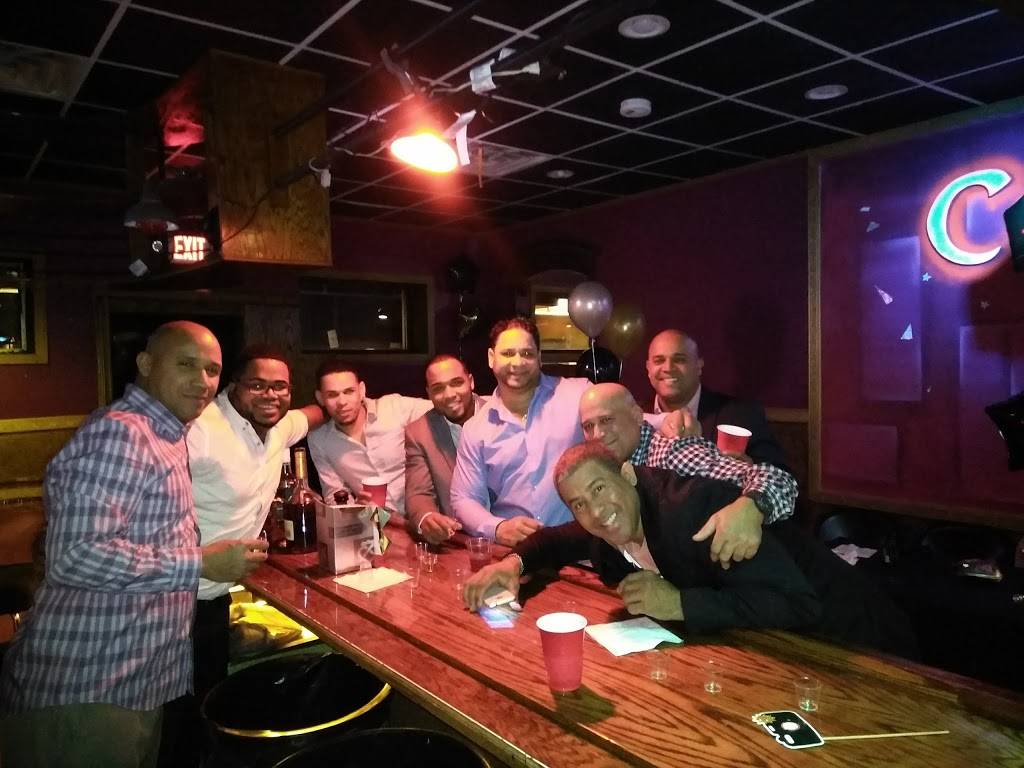 Casanova Lounge Inc | restaurant | 983 State St, Perth Amboy, NJ 08861, USA | 7324429494 OR +1 732-442-9494