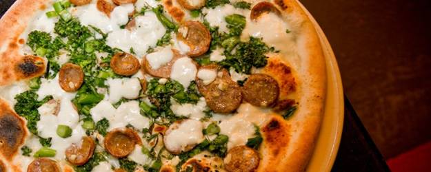 Bella Napoli Pizzeria | restaurant | 1200 Villa Pl #206, Nashville, TN 37212, USA | 6158911387 OR +1 615-891-1387