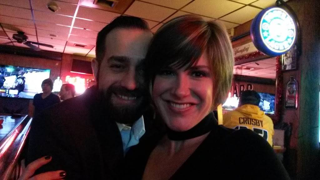 Slapshots | restaurant | 2999 W Liberty Ave #1, Pittsburgh, PA 15216, USA | 4125612092 OR +1 412-561-2092